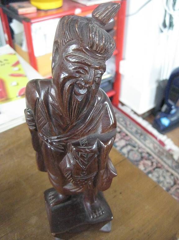 Figuren: 2 alte geschnitzte chinesische Holzfiguren – Gebraucht aus Madiswil von Mamaro 3