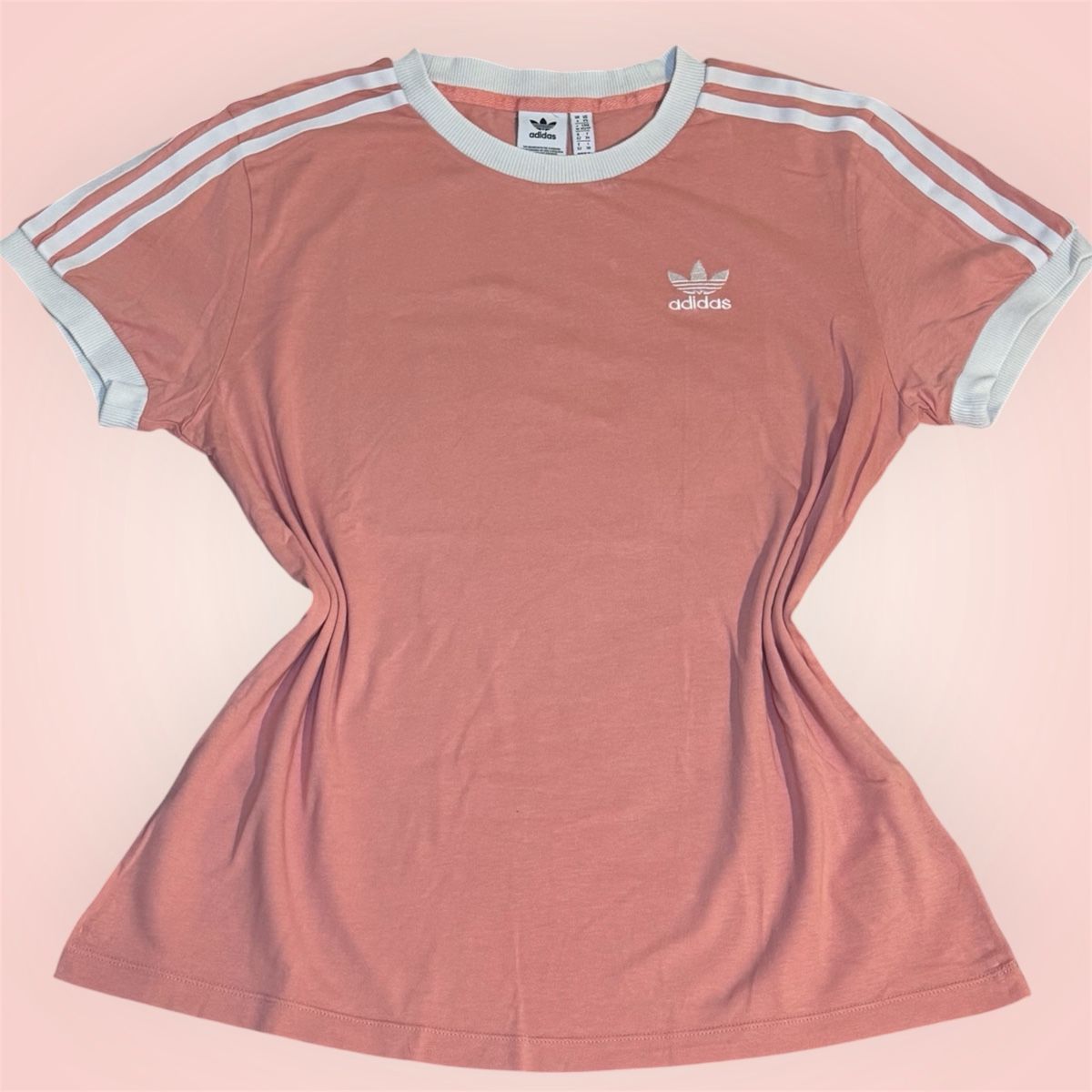Adidas T-shirt: T-shirt Adidas Original – Nuovo (secondo la descrizione) da Châtel-St-Denis venduto da Montclair_Swiss 1