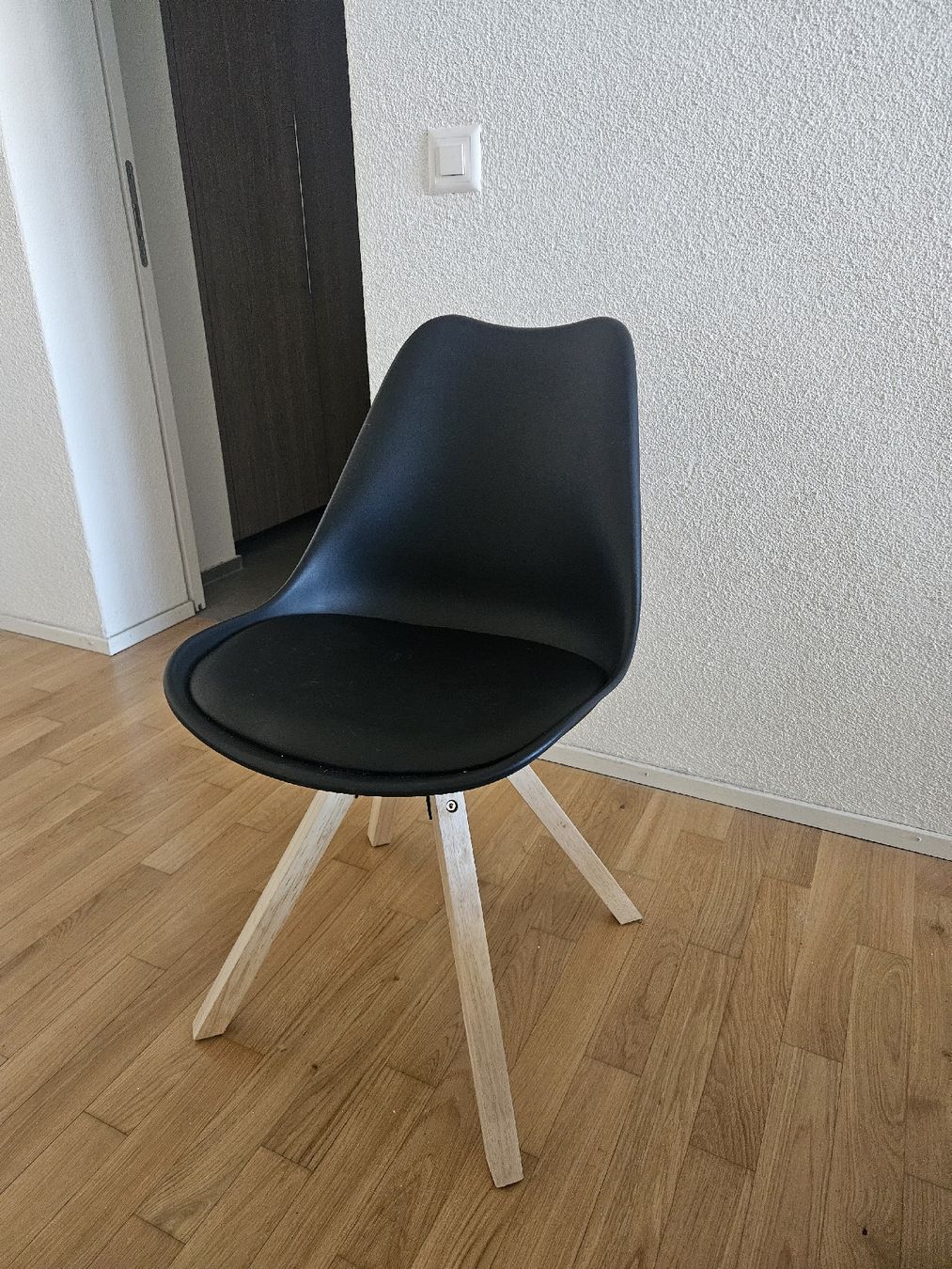 Sedie: 4 Stk. Stühle Schwarz – Usato da Olten venduto da ret_gd8l