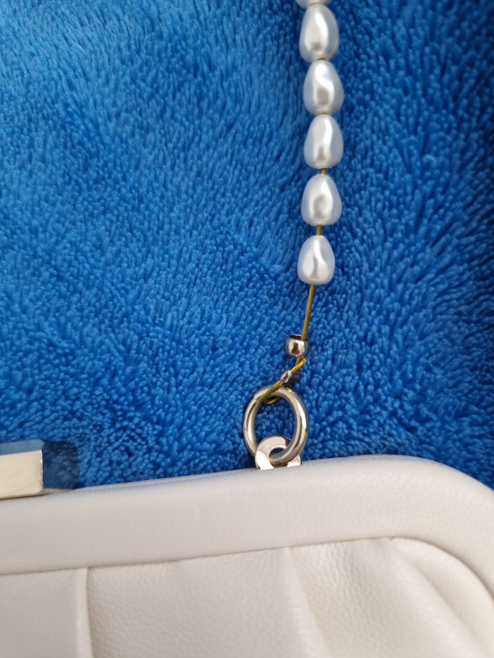 Zara Borse da donna: Zara Elegante Abendtasche mit Perlenkette Lederoptik – Usato da Erlinsbach SO venduto da ULIKH 6