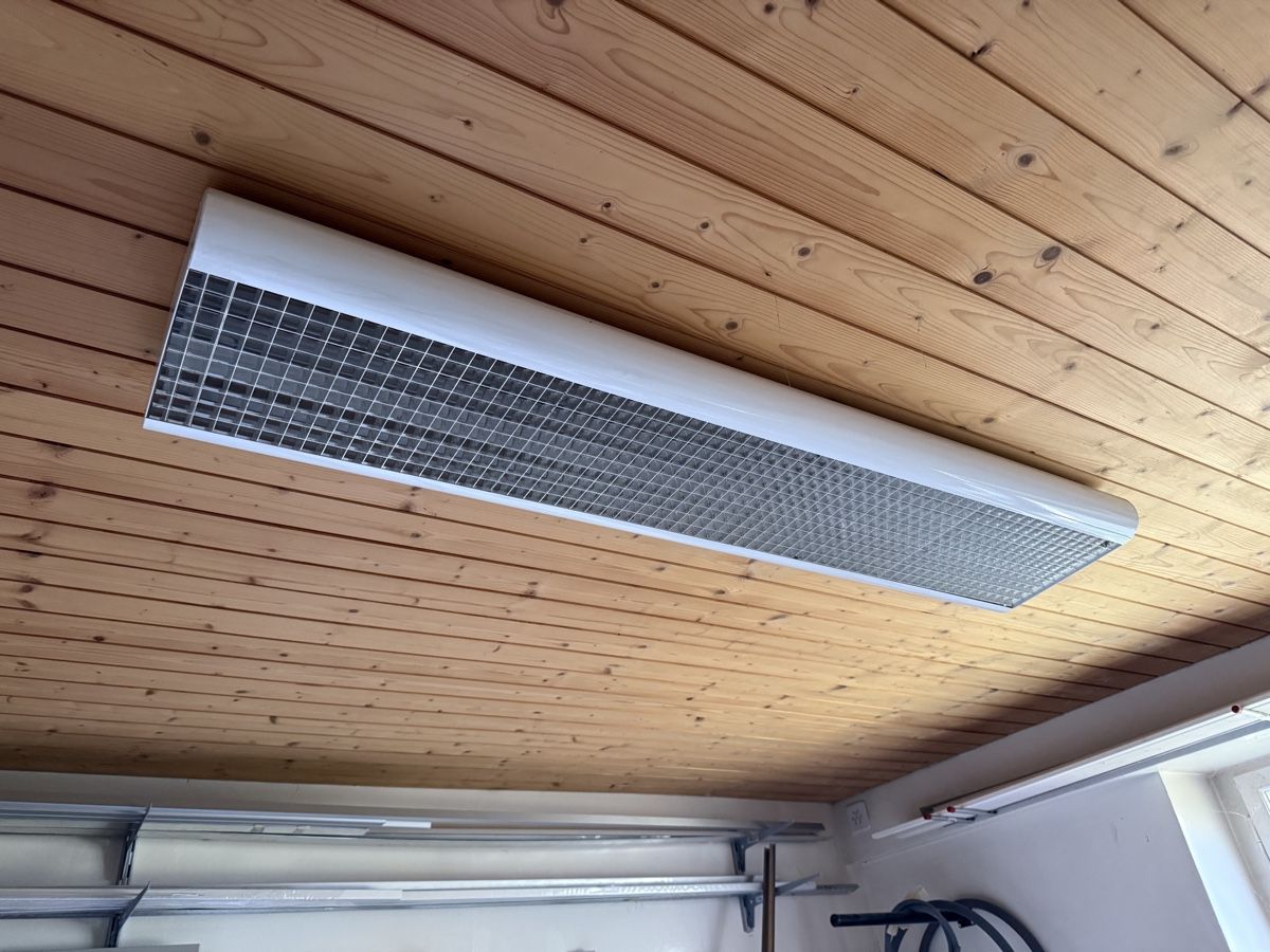 Regent Kronleuchter & Deckenlampen: Büro/Lager-Deckenleuchte Regent – Gebraucht aus Ennetbaden von Data_100