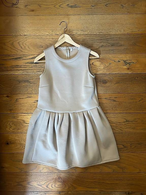 Max Mara Robes: Robe Max Mara – D'occasion à Hermance par joe_td6n