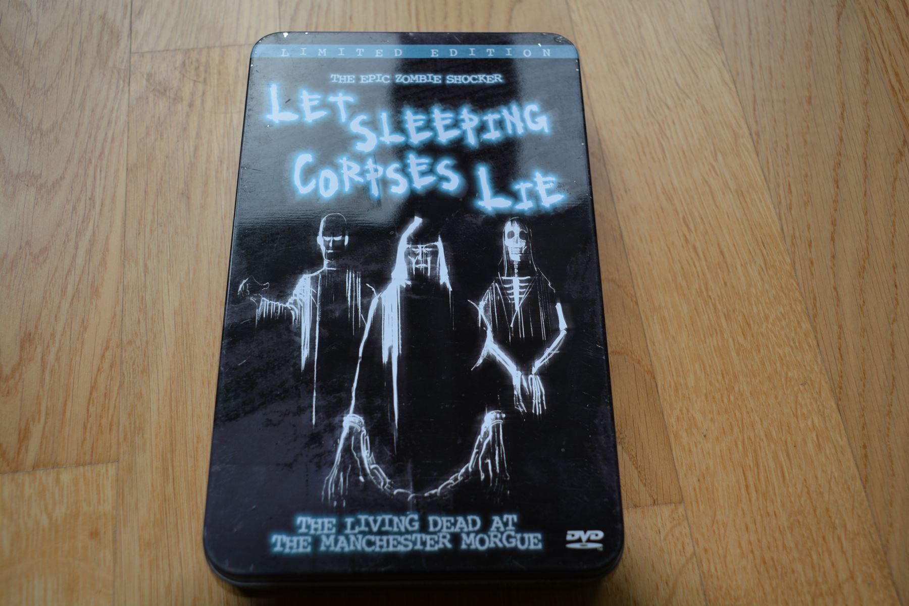 Tutti i DVDs: Rar: Let Sleeping Corpses Lie Limited!!! – Usato da Biel/Bienne venduto da Secondhand_Shop 2