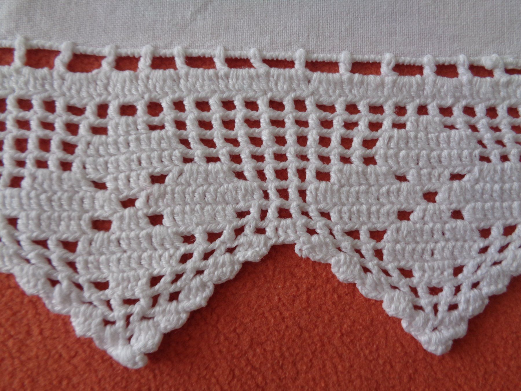 Altra biancheria da tavola: Tischdecke mit Einlage u. Spitzen 101 x 101 cm. - Handarbeit – Usato da Chur venduto da omonia 4