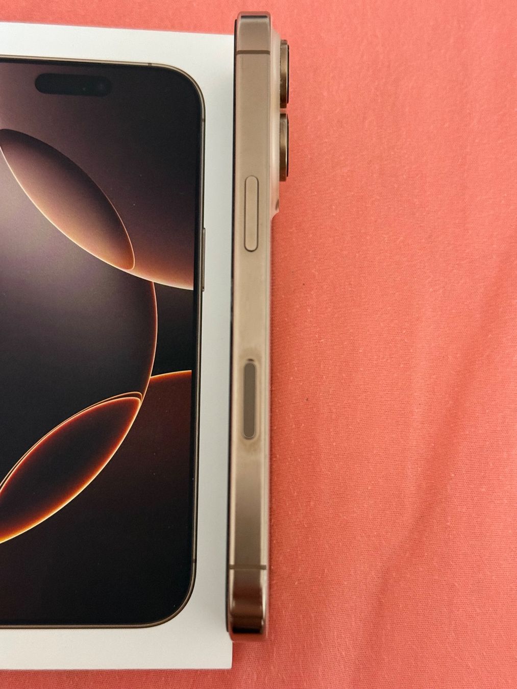 Apple Telefoni cellulari / Smartphones: iPhone 16 Pro 128GB Gold – Usato da Blonay venduto da IGORN 4