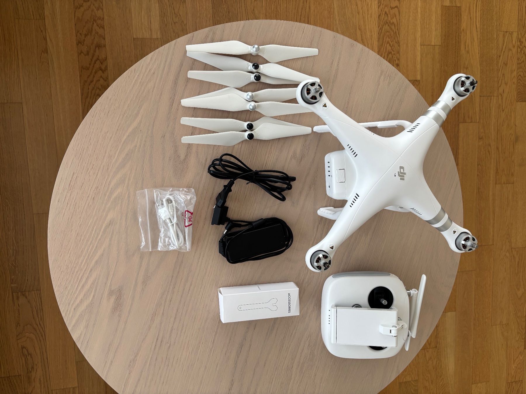 Action Cam: DJI Phantom 3 Advanced Drohne - Top Zustand – Usato da Oberarth venduto da lar_6vw5