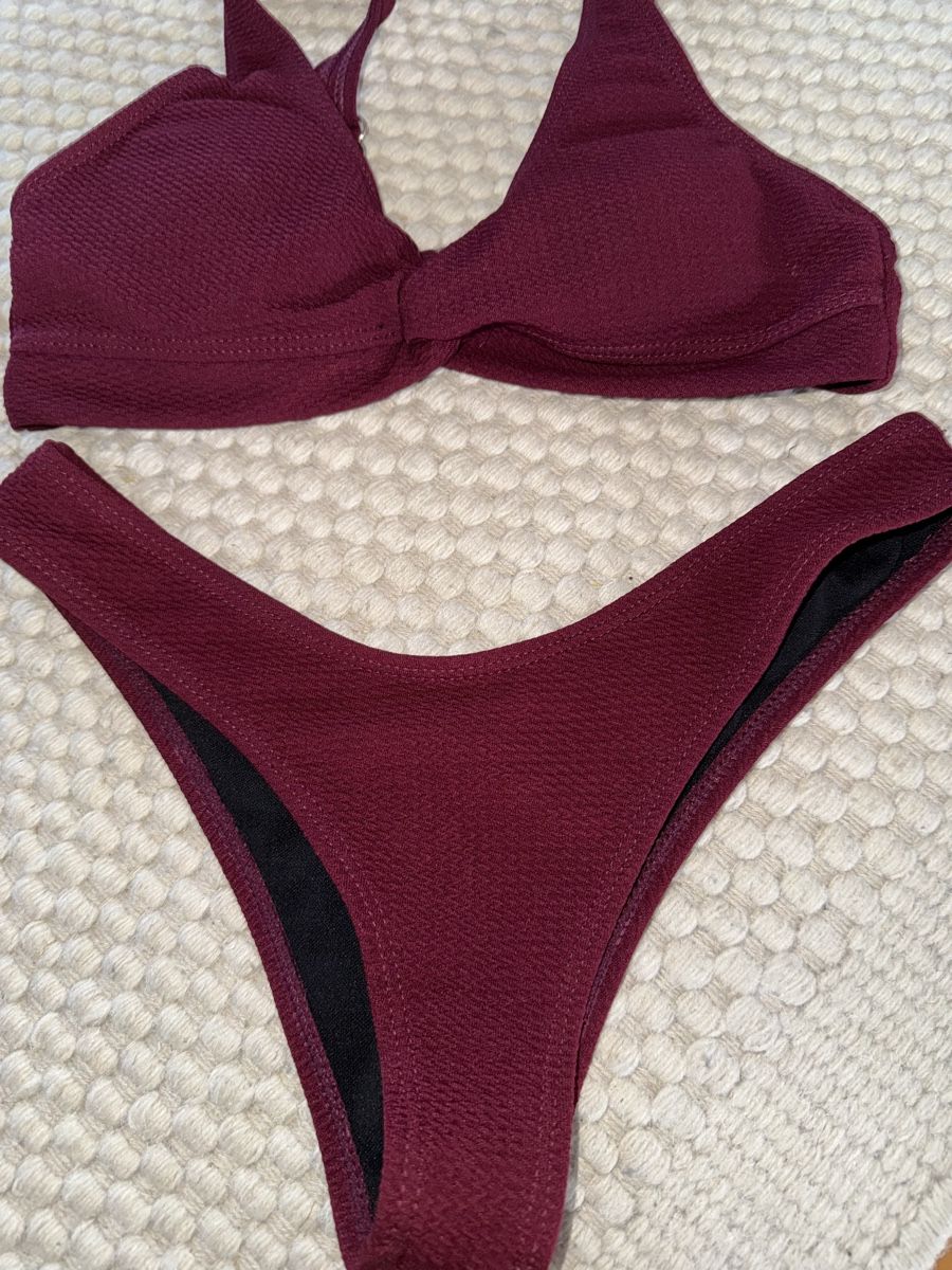 Badekleider & Bikinis: Bikini Rot Grösse XS – Gebraucht aus Mörschwil von Seegurke18 1