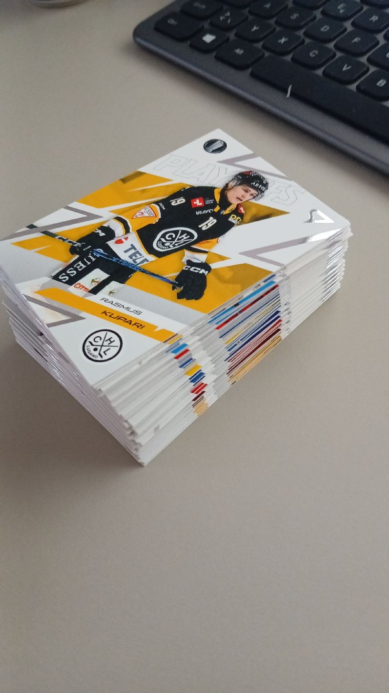 Sportzoo Sammelbilder & Trading cards: Komplettes Base Playoff Set 2026 – Neu (gemäss Beschreibung) aus Düdingen von oliheimo92