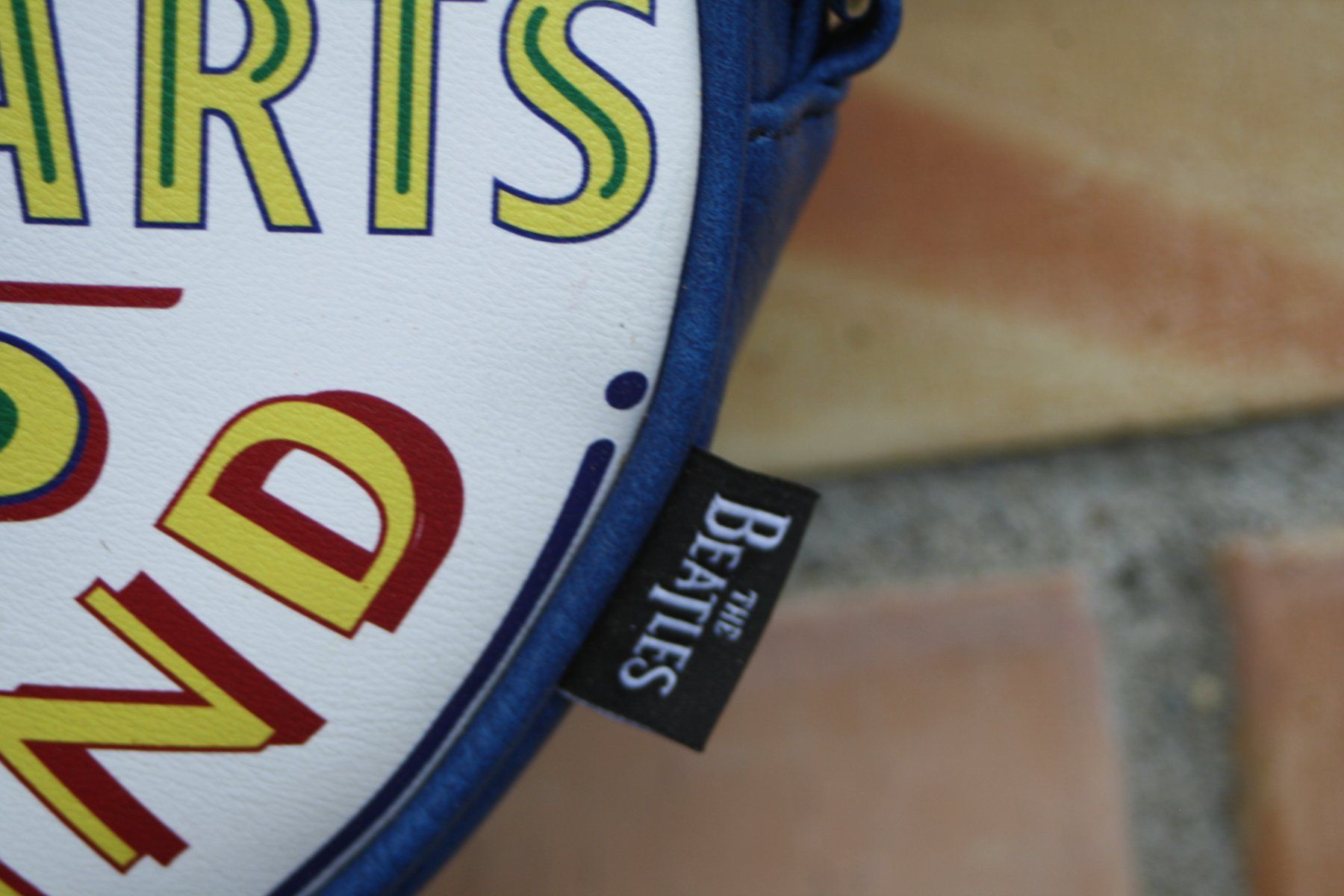 Borse: BEATLES TASCHE APPLE ST PEPPERS ... – Usato da Wauwil venduto da Pneuedy 2