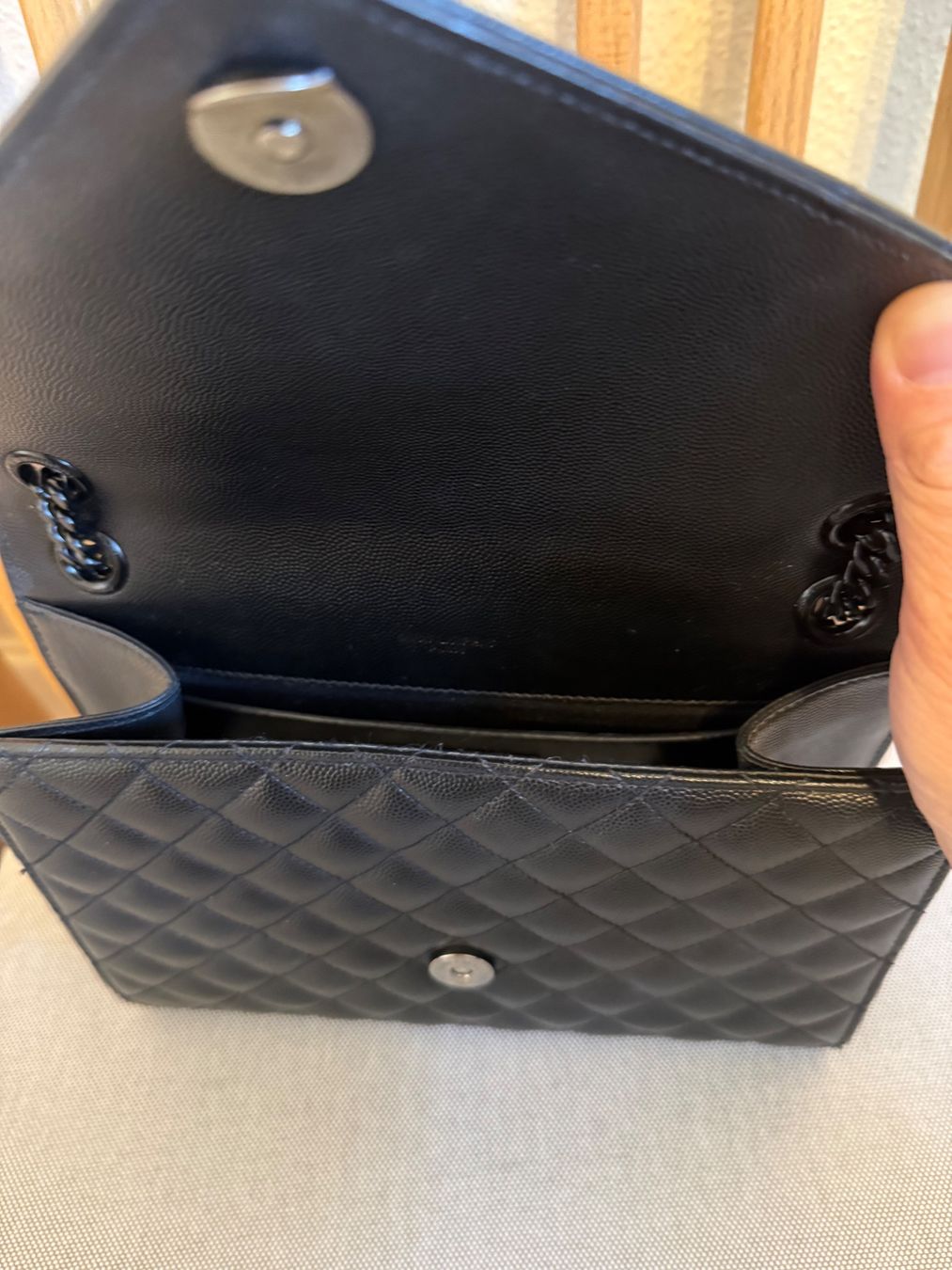 Saint Laurent Taschen für Damen: Yves Saint Laurent all black – Gebraucht aus Bern von chu_yn6d 3