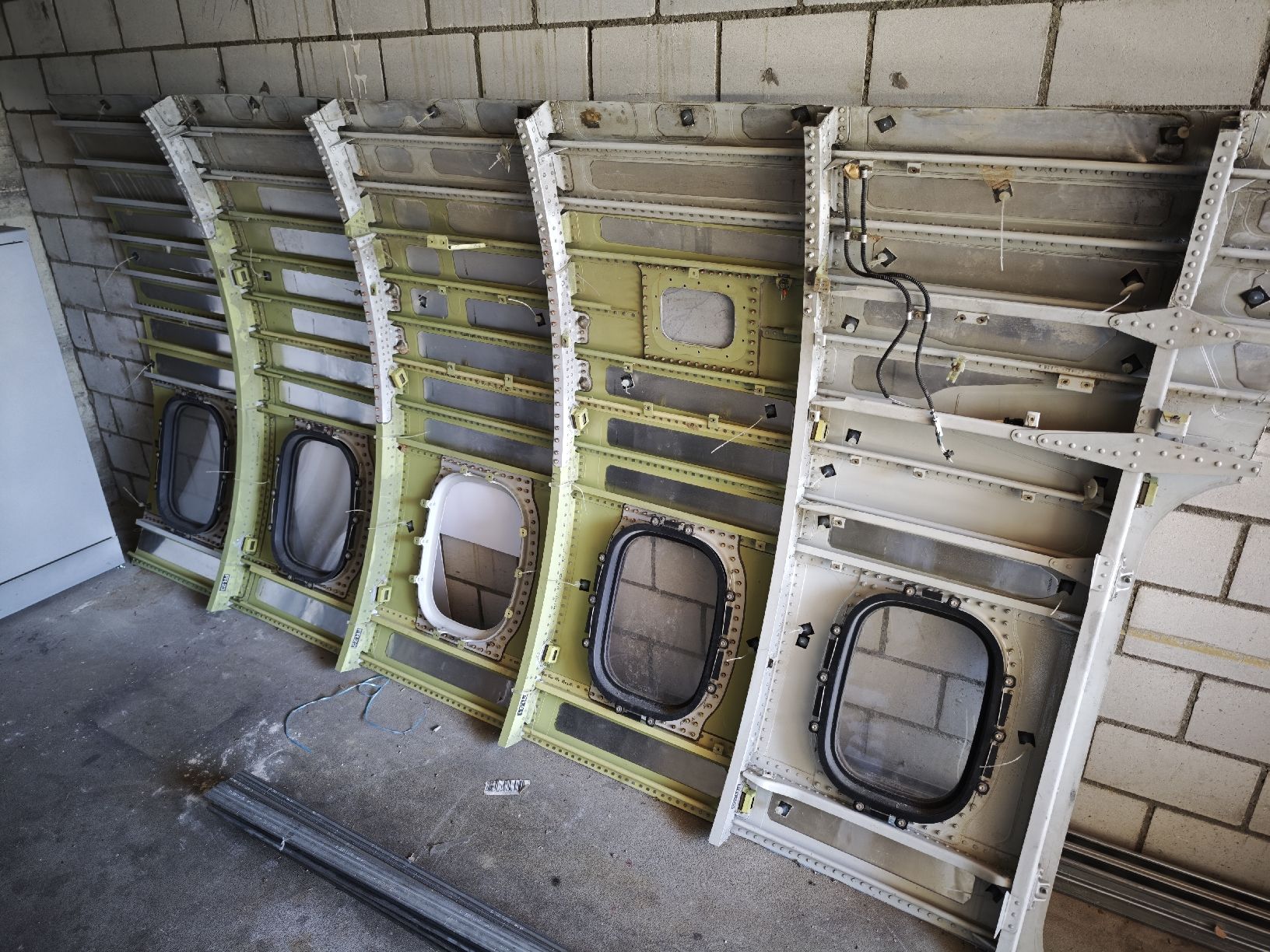 Tutte le decorazioni: Flugzeug Segment mit fenstern Aviatik  – Usato da Wauwil venduto da NEXUS10