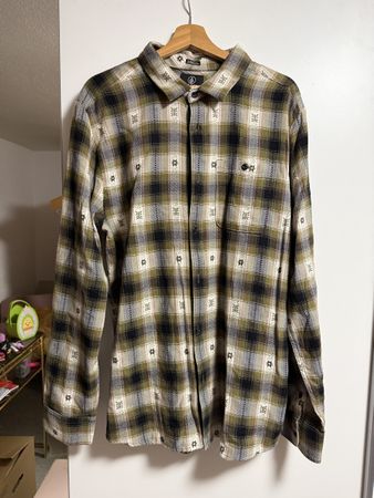 Volcom Karohemd Herren Grösse XL mit Etikett