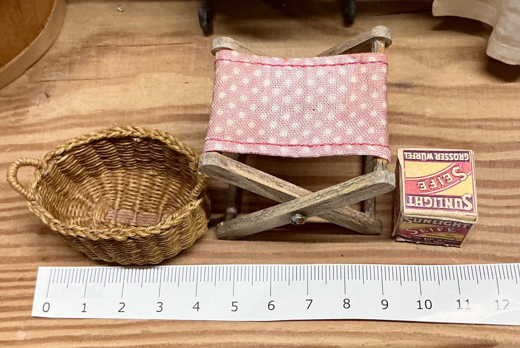 Case e mobili per bambole: WASCHTAG IN DER PUPPENSTUBE – Usato da Zell LU venduto da Silvermemory 6