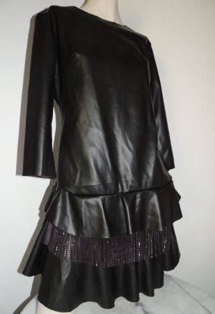 EXKLUSIVES KLEID LEDER "VENTISEI" HAND MADE NP 220 CHF NEU S