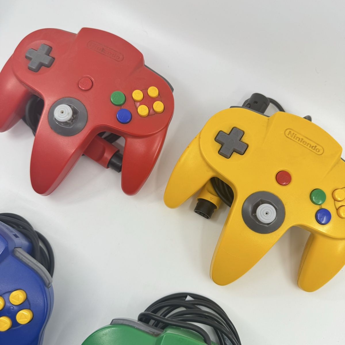 Nintendo Controller: 4 Original Nintendo 64 Controller – Gebraucht aus Herisau von Seyashop1 3