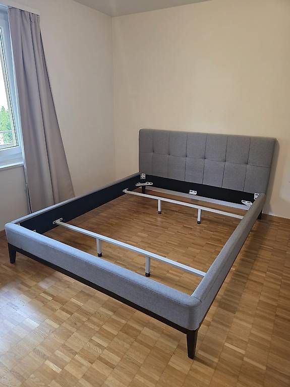 Letti: Graues Polsterbett 160x200 cm – Usato da Zürich venduto da Le1 3