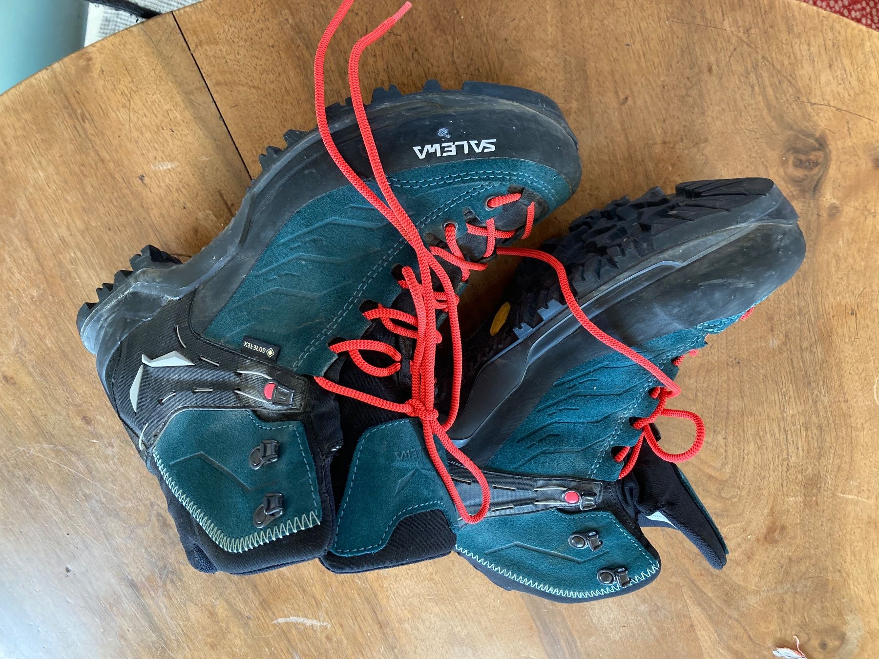 Salewa Scarpe da donna: Salewa Wanderschuhe, einmal getragen. – Usato da Uster venduto da Schmidli12 1