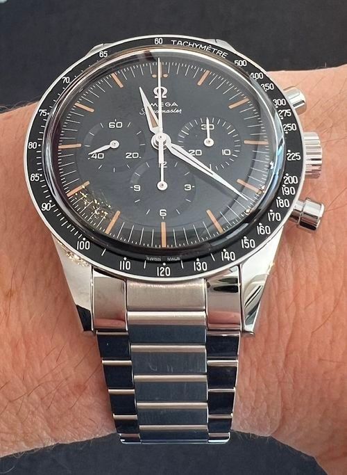 Omega Orologi: Omega Speedmaster First Omega in Space - 310.30.40.50.06.001 – Nuovo (secondo la descrizione) da Zürich venduto da juwelier-damken 1
