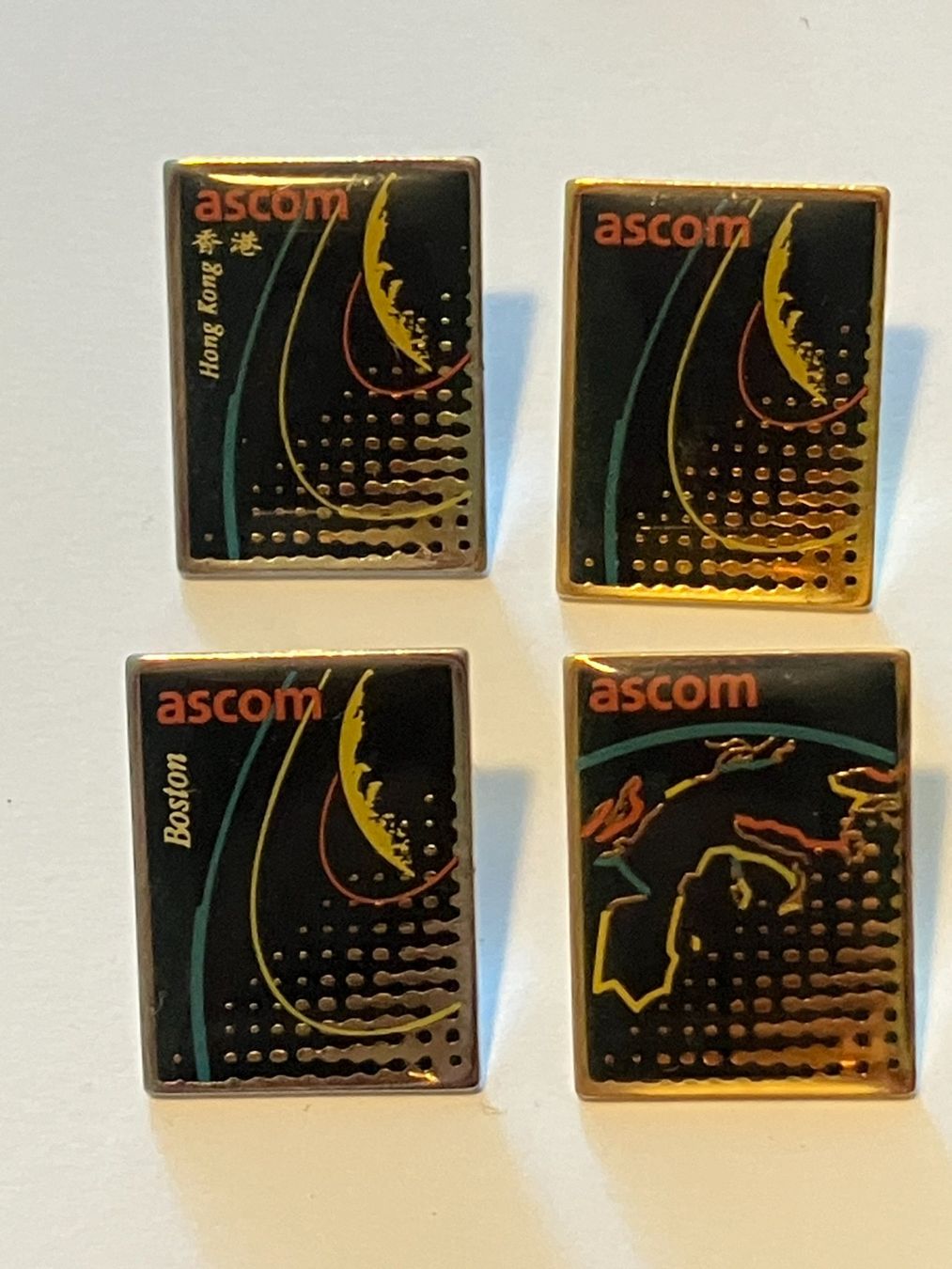 Placchette & Badge: 4 Pin Ascom Telefonie – Usato da Basel venduto da djwwpp