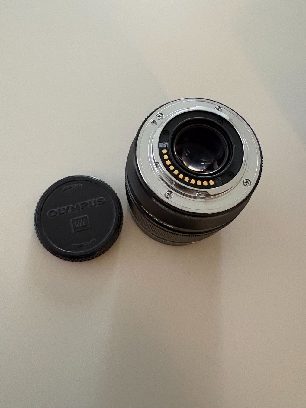 OM System Obiettivi: Olympus Objektiv M.Zuiko Digital 75mm 1:1.8 – Usato da Rapperswil SG venduto da FlightAddict 1