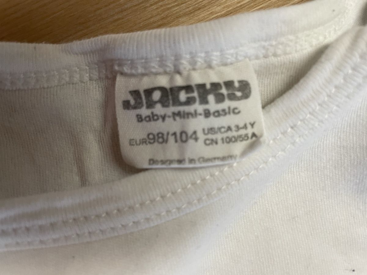 Biancheria intima: 6 Bodys Taille 98-104 – Usato da Jaun venduto da Totiii 1
