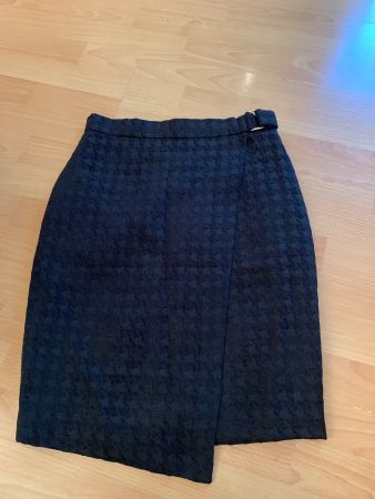 Jolie jupe noire H&M taille 38