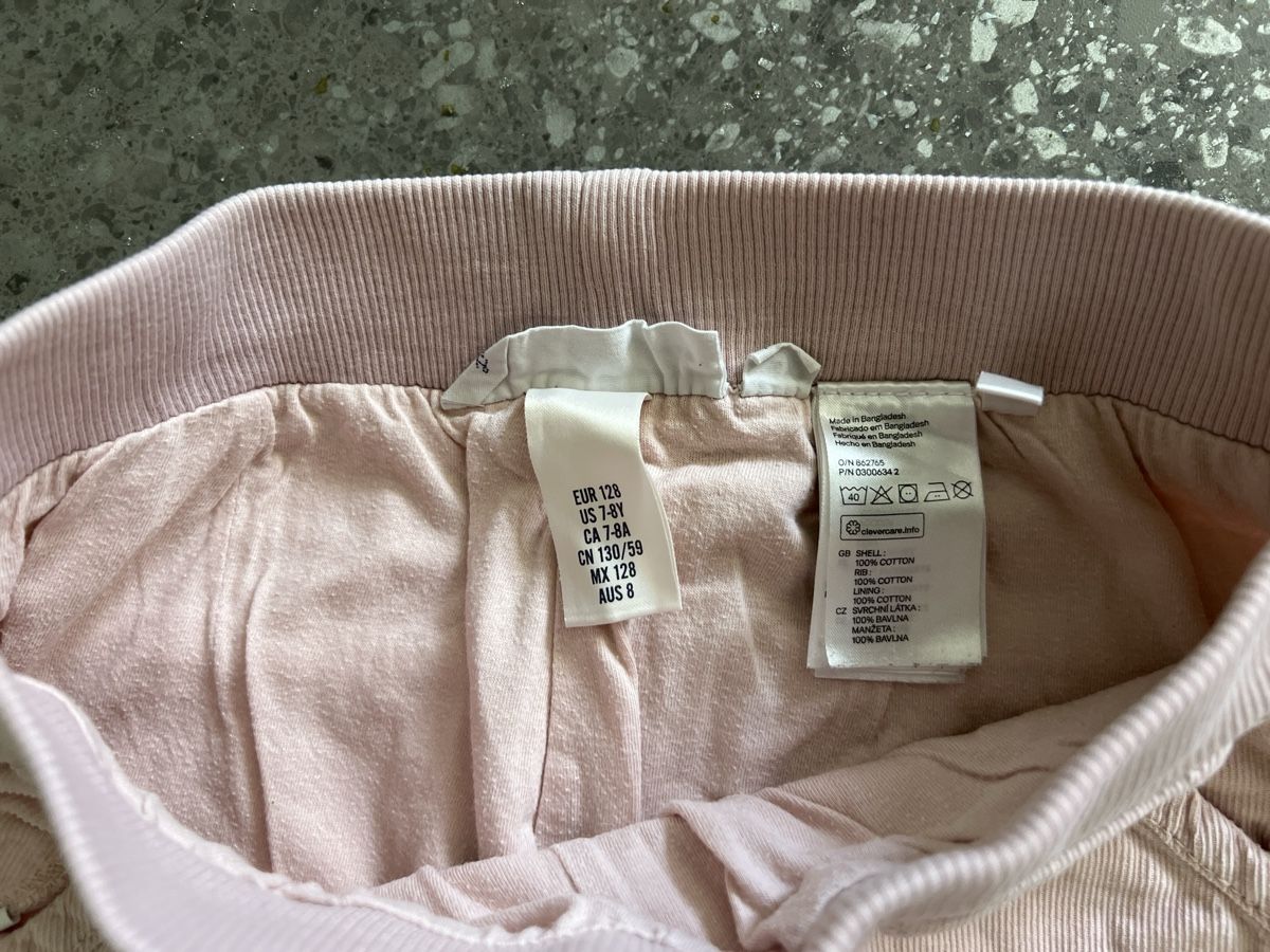 H&M Pantaloni: Cordhose rosa - Grösse 128 – Usato da Zuchwil venduto da Commander0 2