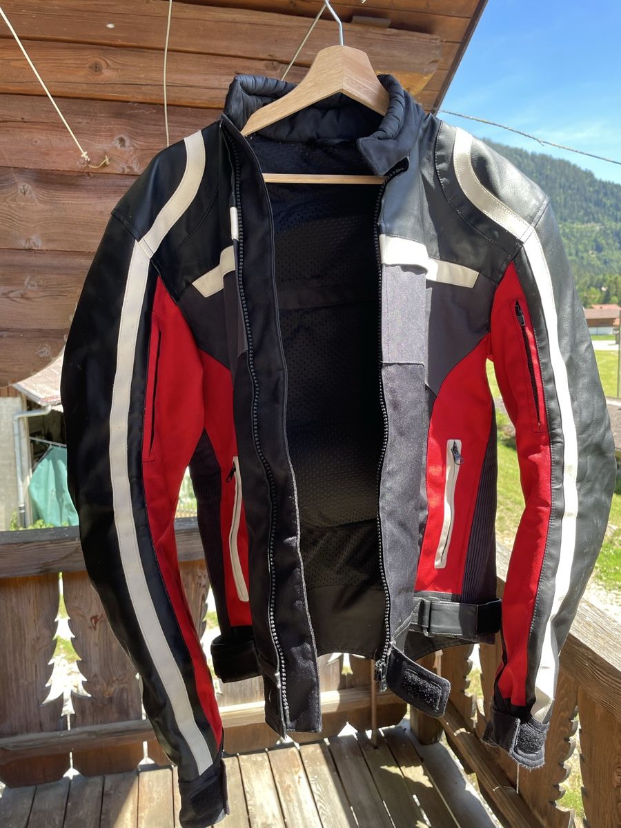 Giacche: Veste de moto taille S  – Usato da Jaun venduto da Totiii 1