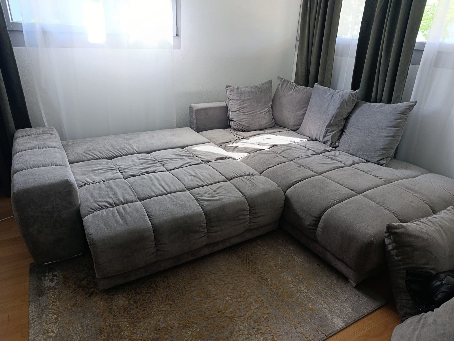 Divani: Ecksofa Grau mit Bettfunktion und Stauraum 270x220cm – Usato da Hedingen venduto da Maurice_Green 1