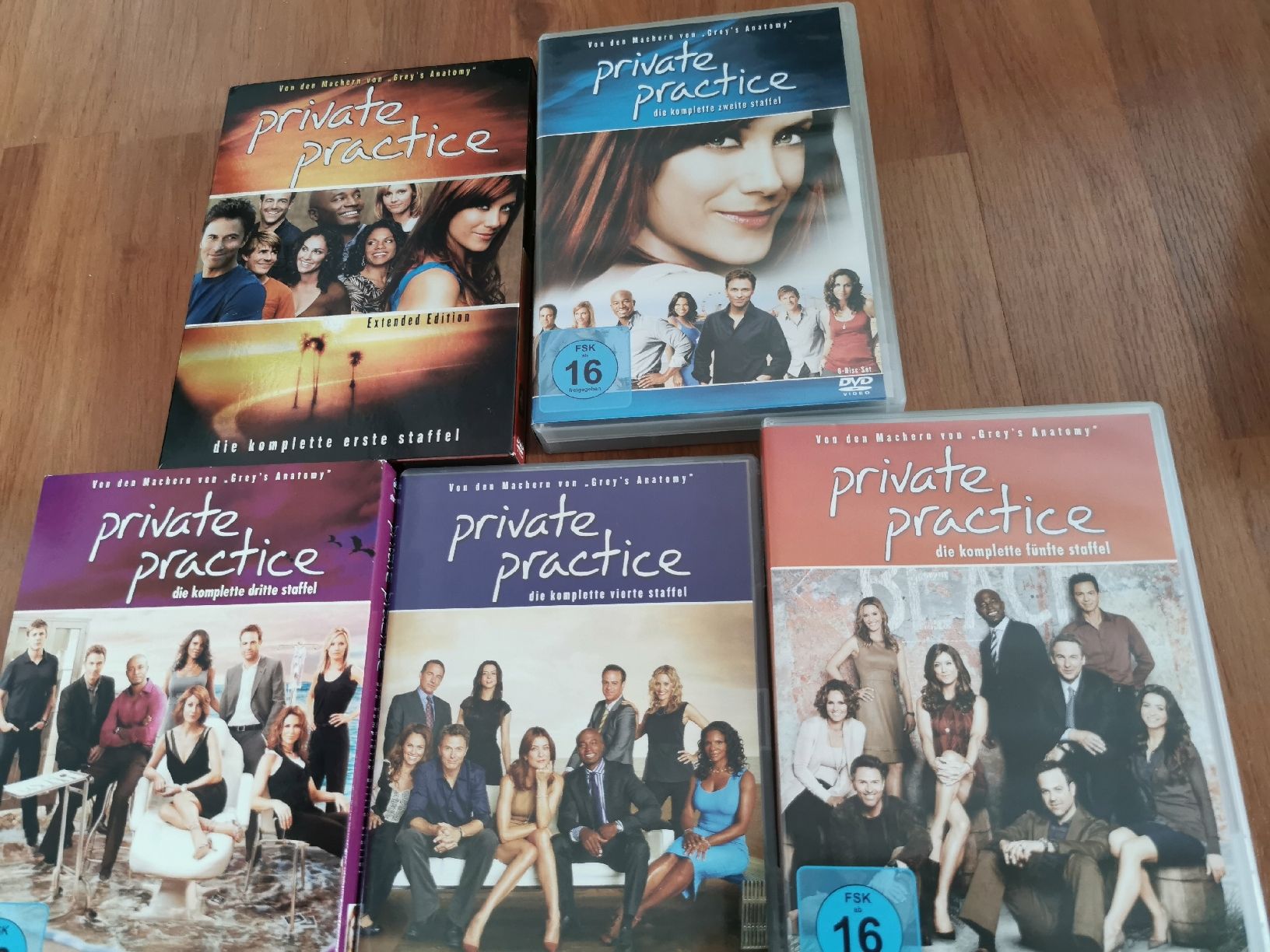 Tutti i DVDs: Private Practice komplette Staffeln 1-5 – Usato da Flurlingen venduto da Ferrari14