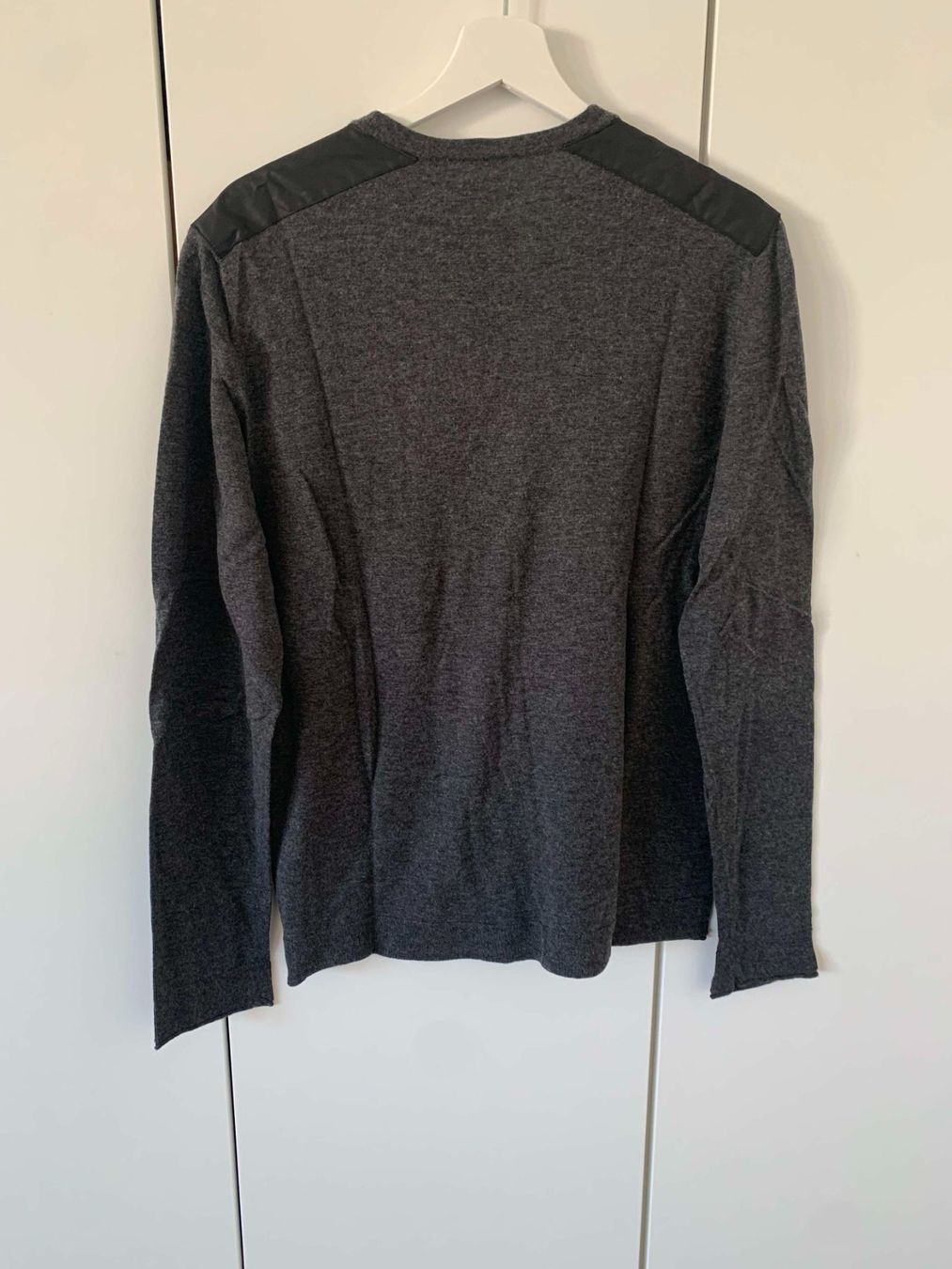 Strellson Giacche: Strellson Cardigan Grau Grösse XL – Usato da Thalwil venduto da san_685y 2