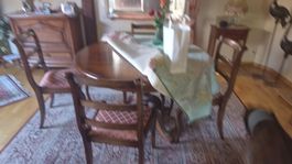 ensemble salle à manger en bois : table ronde/ovale avec 4 c