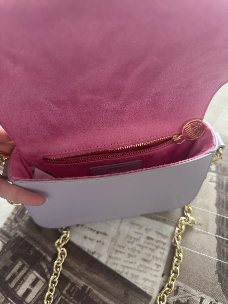 Taschen für Damen: Chiara Ferragni Umhangetasche – Gebraucht aus Uerikon von _Angi. 1