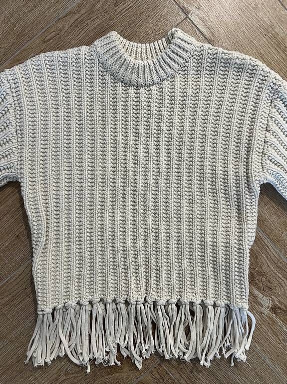 Maglioni & Felpe: Pullover H&M mit Fransen Gr. XS – Usato da St. Gallen venduto da kka_l9wg 1
