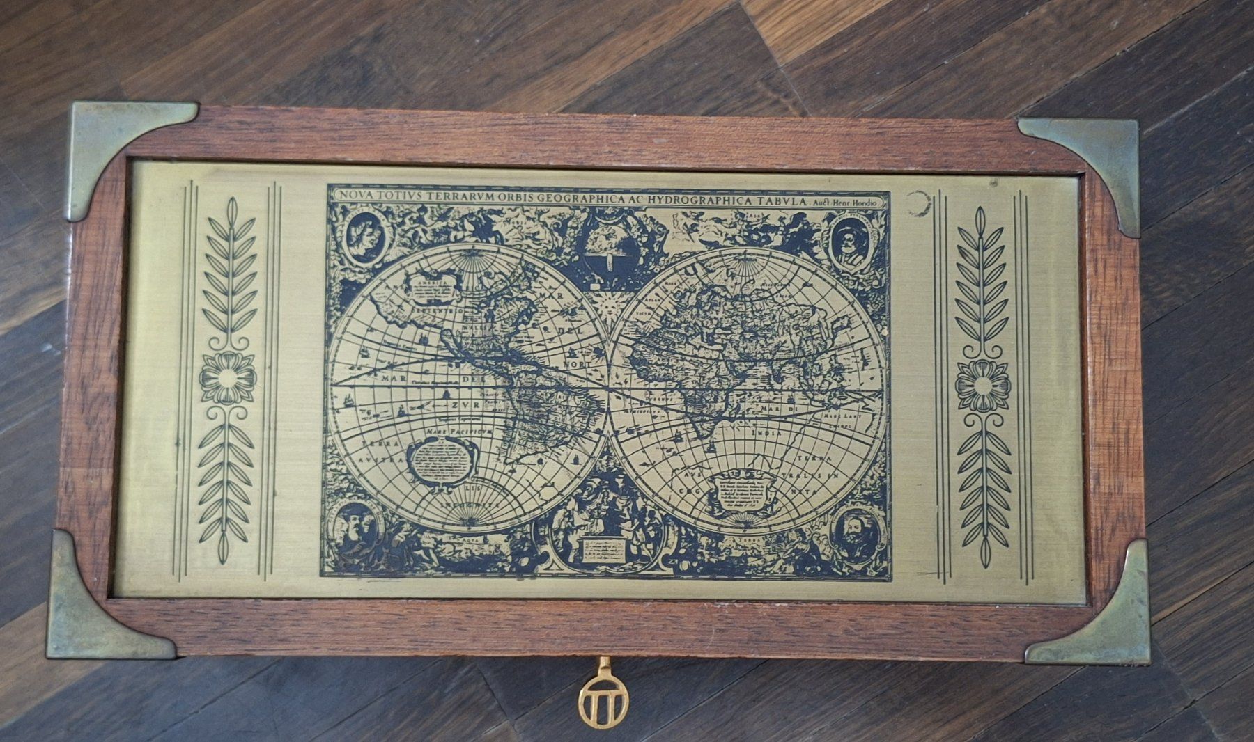 Truhen: Dekorative  Captain’s Box vintage – Gebraucht aus Horgen von OlJaS 1