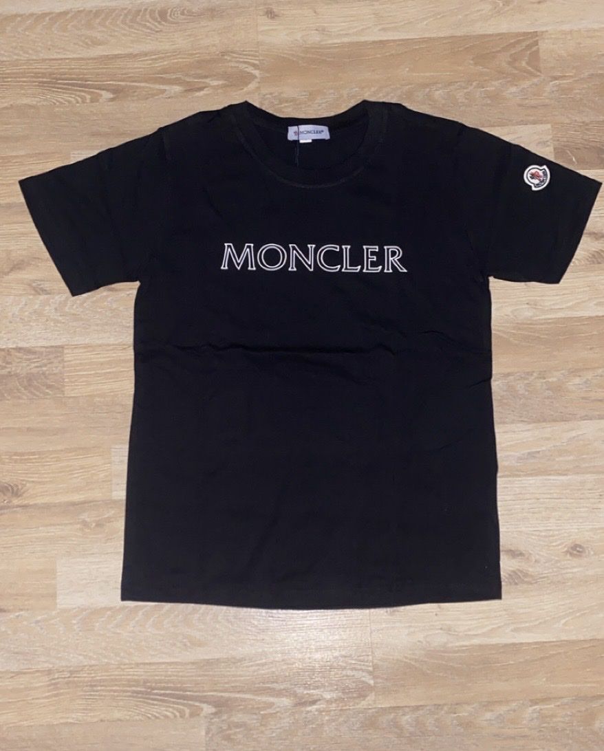 T-shirt: Maglietta nera – Nuovo e nell'imballaggio originale da Gorduno venduto da ilm_962n