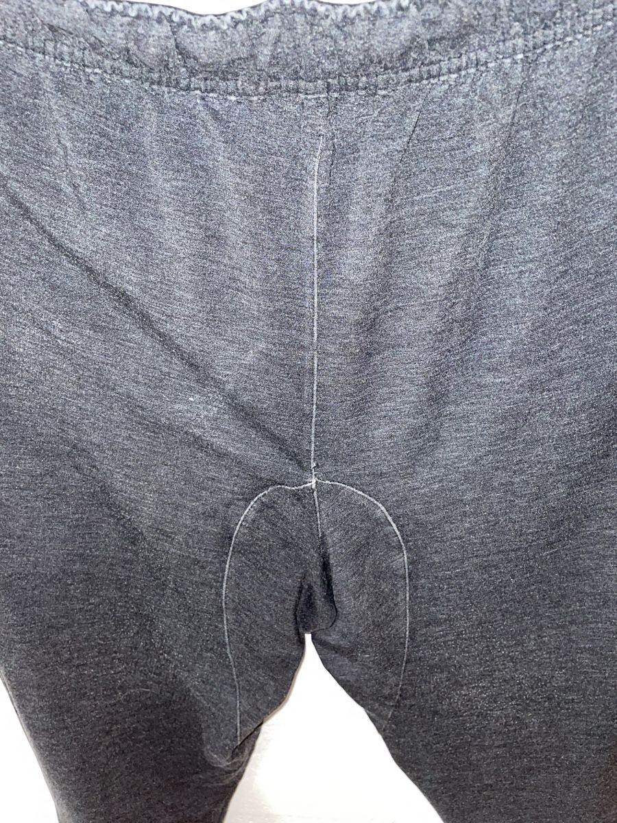 Nike Pantaloni: Nike Dri-Fit Sporthose Herren Gr. M – Usato da Hinwil venduto da rubinstar4 4
