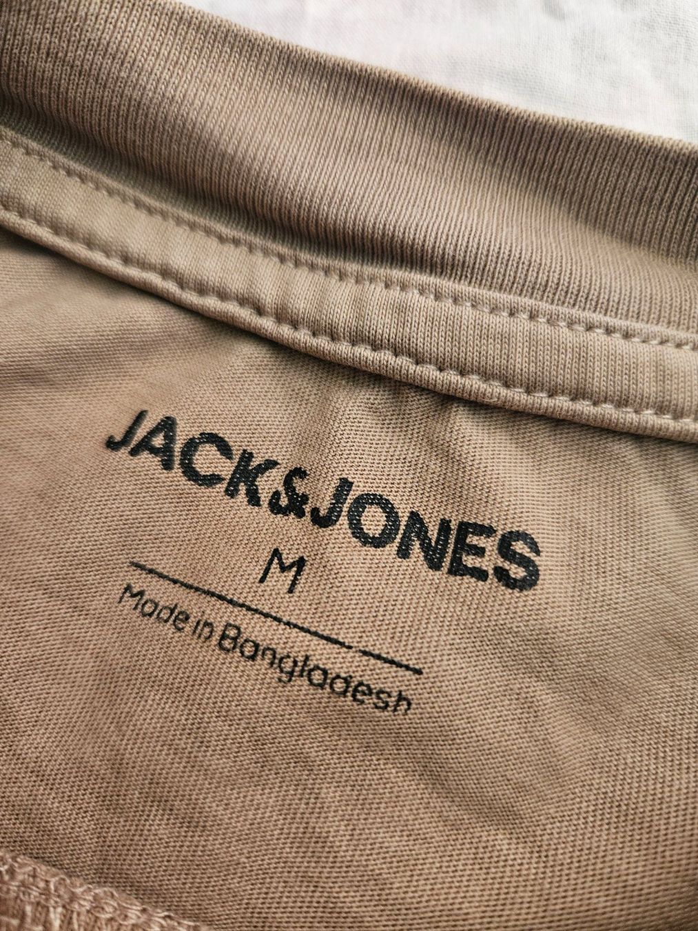 Jack & Jones T-shirts: T-Shirt Jack&Jones Grösse M – D'occasion à Hägglingen par pri_zdz5 2