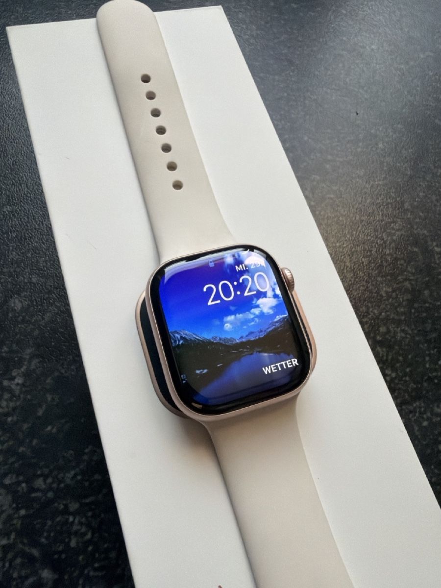 Apple Smartwatch: Apple Watch Series 11 42 mm Wifi & Cellular – Usato da Mühleberg venduto da Shindy14