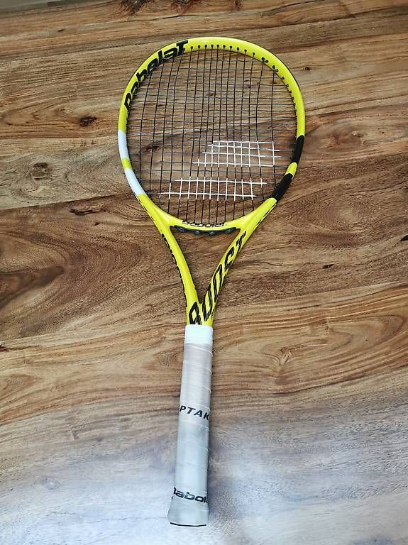 Schläger: Babolat Tennisschläger wenig gebraucht – Gebraucht aus Au ZH von PaintingAuction 1