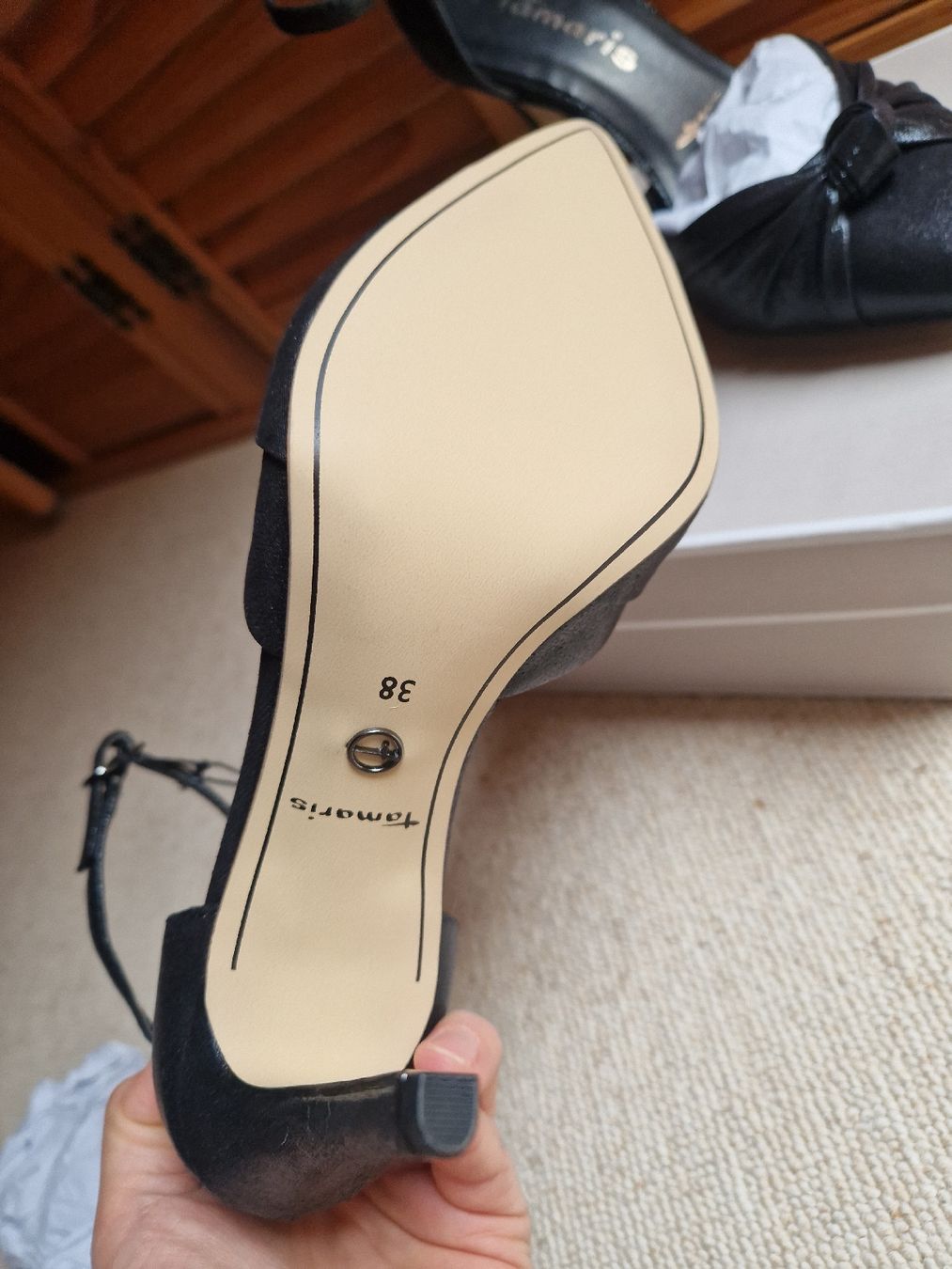 Tamaris Damenschuhe: Tamaris Escarpins noirs élégants pointure 38 NEU – Neu und originalverpackt aus Pully von Patriciaeve 3