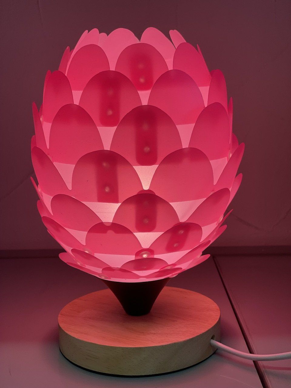 Lampade: Tischlampe in pink mit Holzfuss – Nuovo e nell'imballaggio originale da Schaffhausen venduto da ky-shop 8