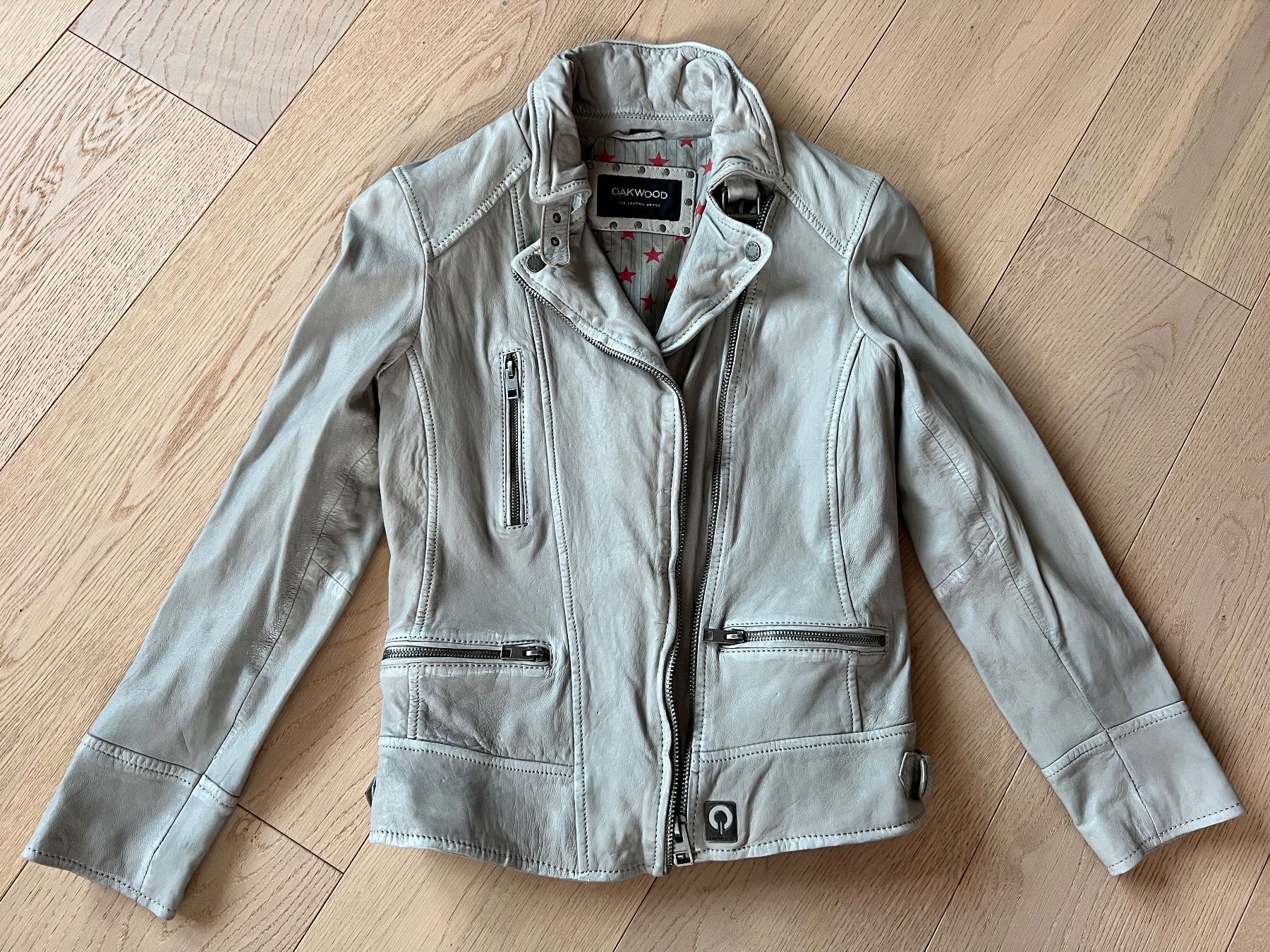 Jacken: Oakwood Lederjacke Gr. S hellgrau !!!Neuwertig!!! – Gebraucht aus Untereggen von alle27