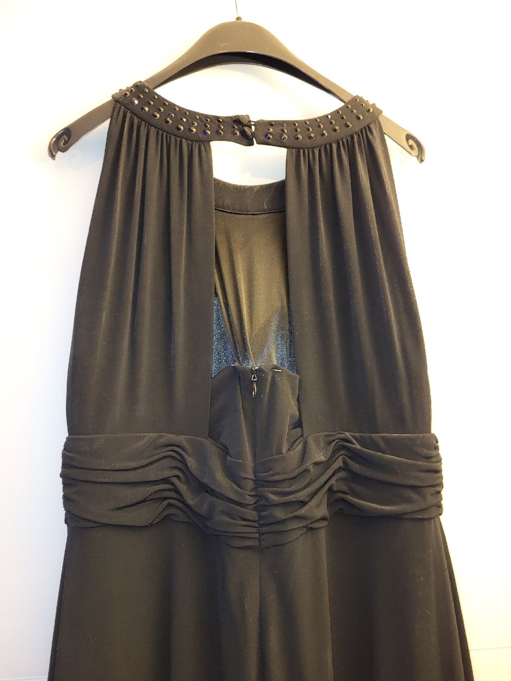 Kleider: Elegantes Abendkleid Gr. 42 schwarz mit Perlen – Gebraucht aus Winterthur von GAM90 1