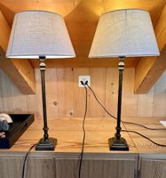 Zwei schöne, zeitlose Nachttisch—Lampen zu verkaufen 