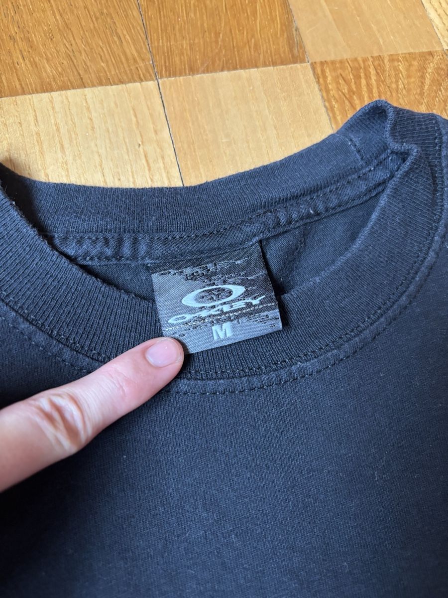 Oakley T-shirt: Vintage Oakley Print T-Shirt – Usato da Bern venduto da Lelixino 5