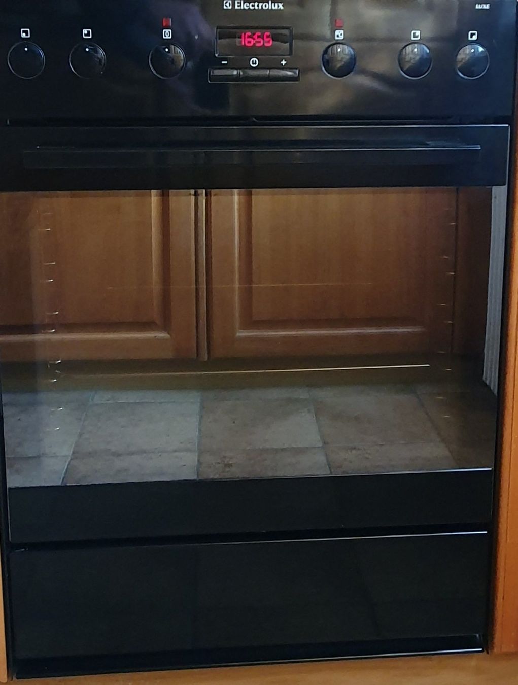 Cuisinières: Ensemble four et cuisinière vitroceram Electrolux 55cm – D'occasion à Montfaucon par crili1 2