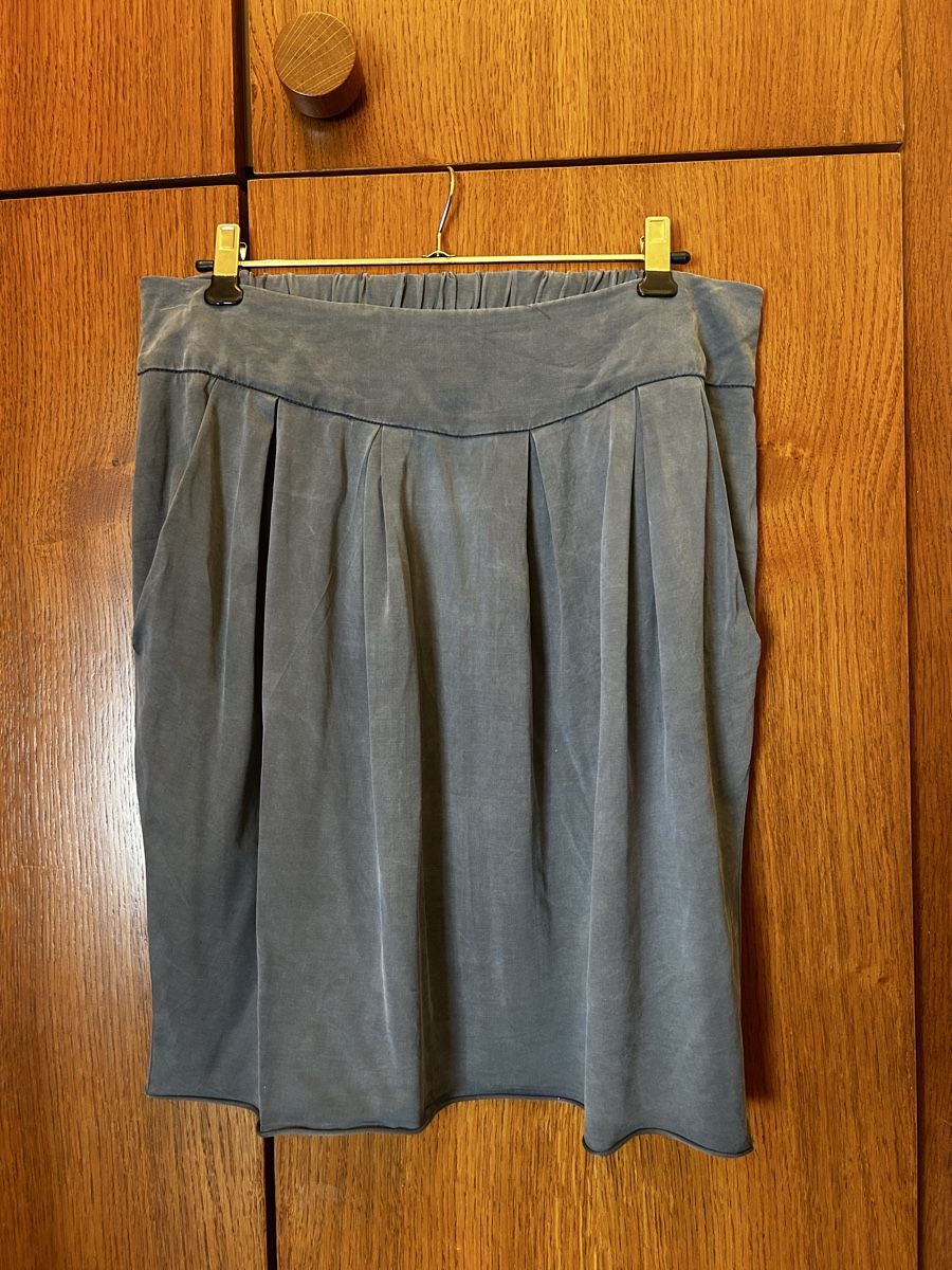 Hugo Boss Gonne: Rock Hugo Boss, Cupro , M-L – Usato da Ruvigliana venduto da princesse10