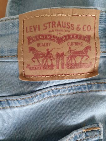 Levi's original 731 High Rise Skinny Gr. 31 gebraucht.