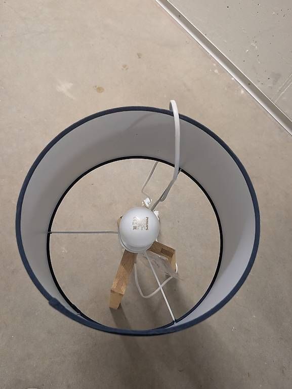 Lampade: Maison du Mond Stehlampe dunkelblau – Usato da Zürich venduto da joana_p 2